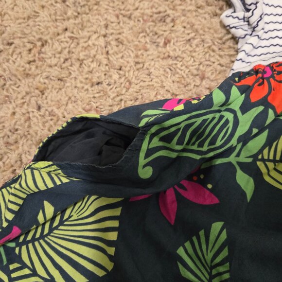 Tea Collection Floral Dress w/Pockets Girls Size 4 - Picture 3 of 5